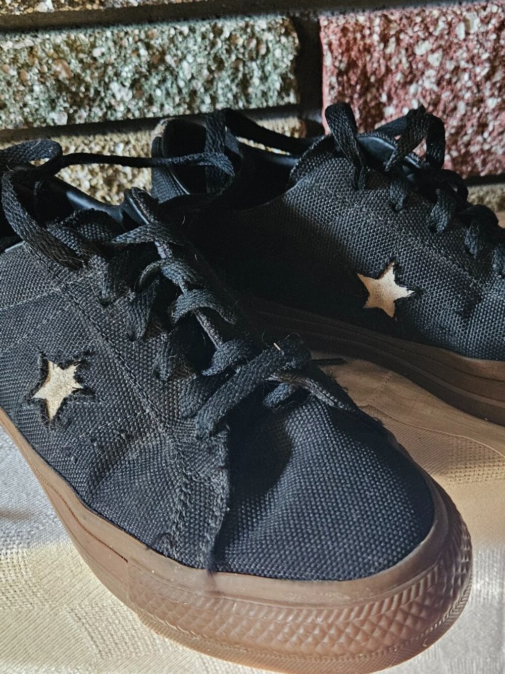 Converse One Star Pro in a black and gum W 7.5 M 6